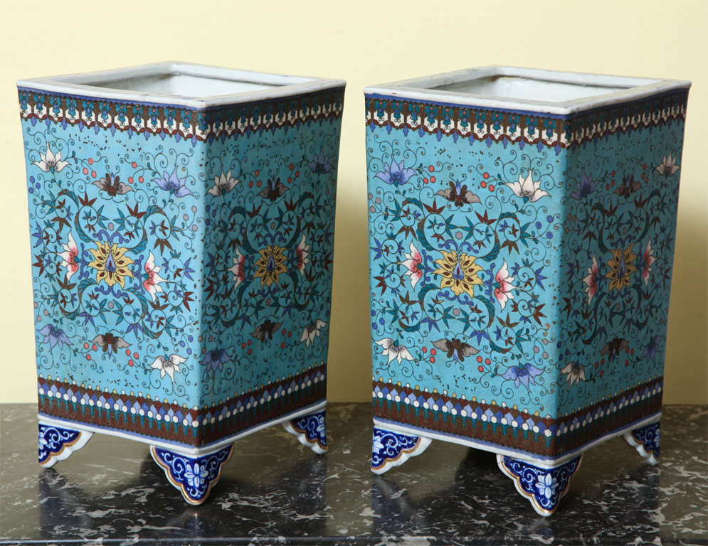 Gilt Fine pair of Japanese cloisonne porcelain cache pot.