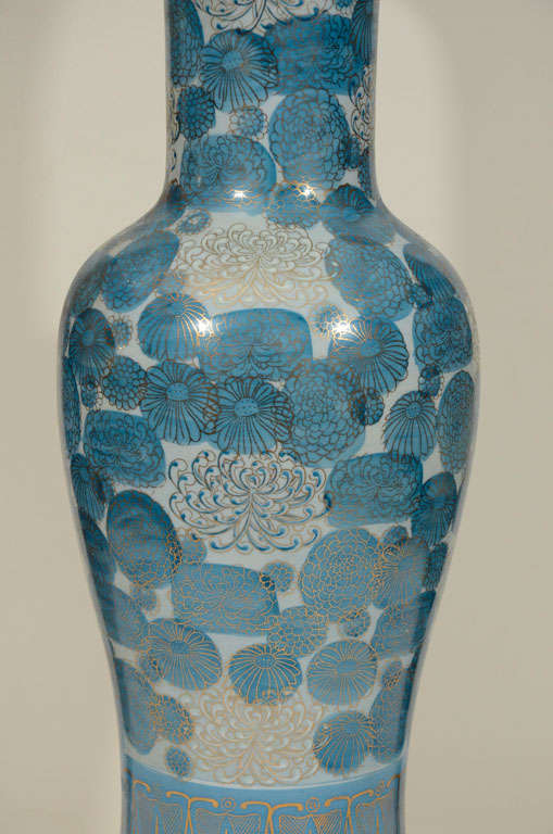 Pair of Blue Chrysanthemum Porcelain Lamps by Marbro In Excellent Condition In New York, NY
