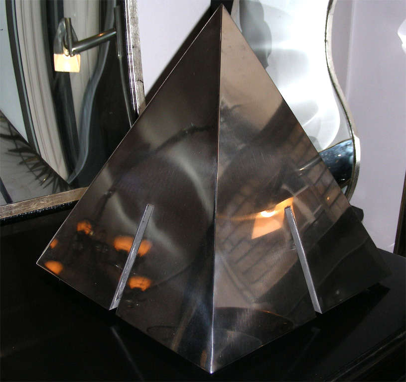 Large 1970s Italian pyramidal lamp, in chrome metal and steel.