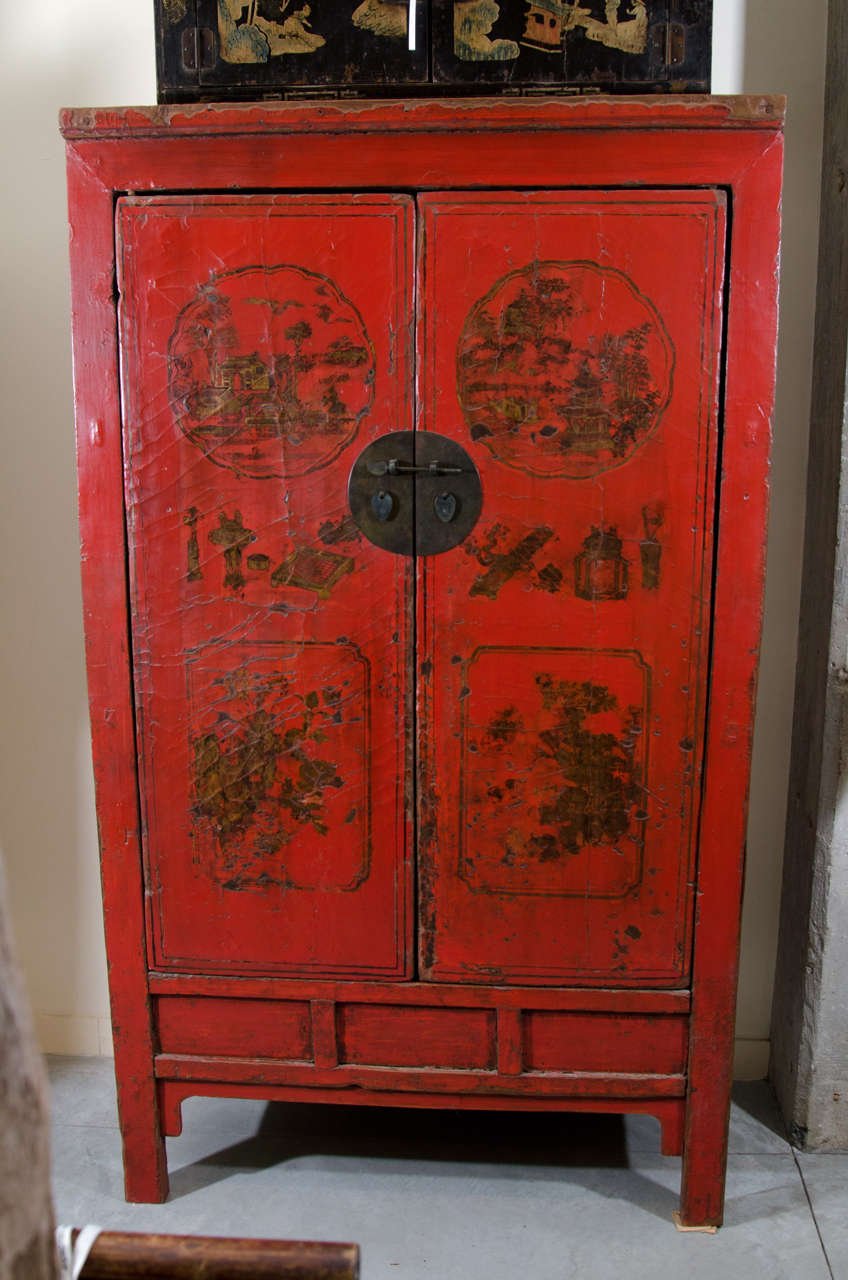 19th Century Antique Chinese  Lacquered Cabinet With Highly Detailed Painted Images For Sale