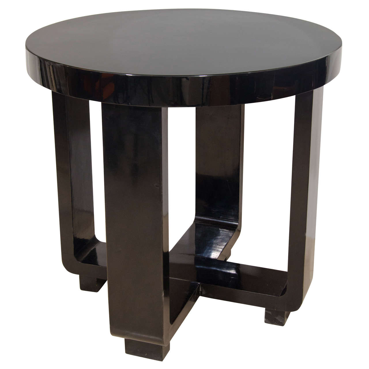 Round Black Lacquered Table at 1stdibs