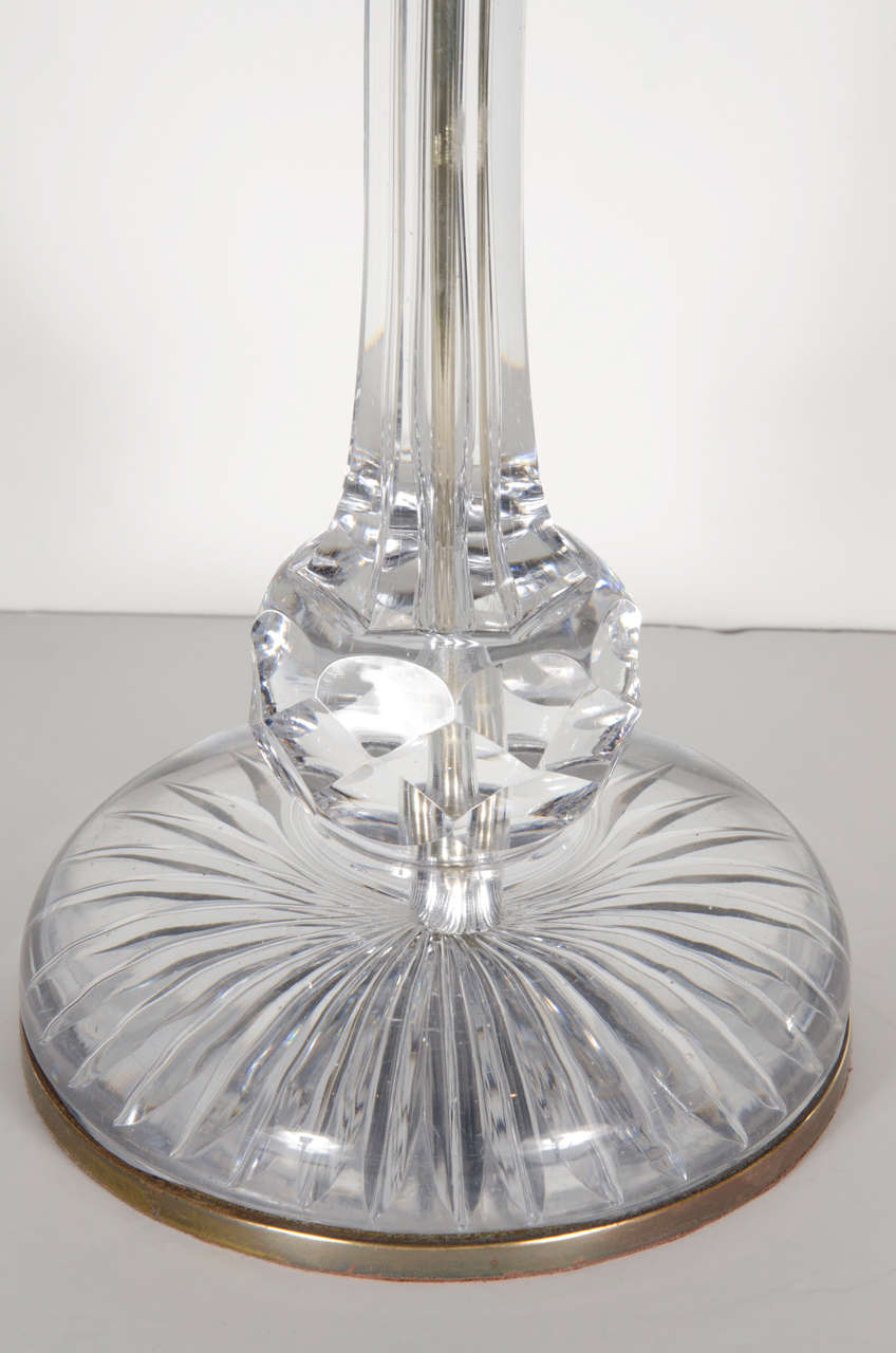 Exquisite Art-Déco-Kristall-Tischlampe von Baccarat im Zustand „Hervorragend“ im Angebot in New York, NY