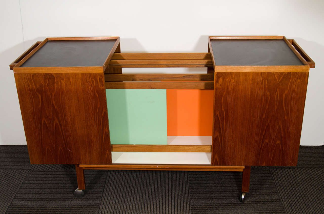 20th Century Danish Modern Expandable Bar or Tea Cart by Niels Erik Glasdam Jensen For Sale