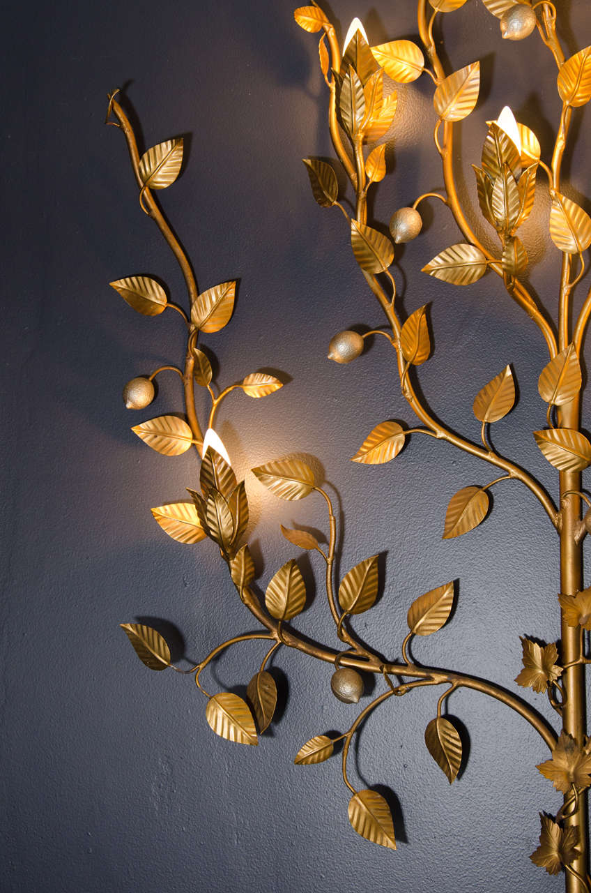 Fantastic Illuminated Italian Tole Wall-Mounted Lemon Tree In Excellent Condition For Sale In Mount Penn, PA