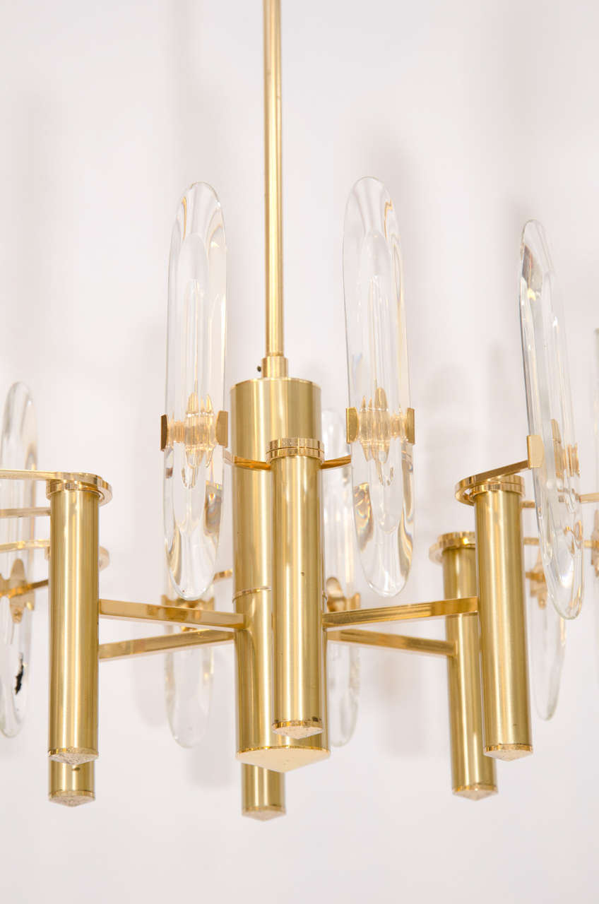 Mid-Century Sciolari Brass and Crystal Chandelier In Good Condition In New York, NY