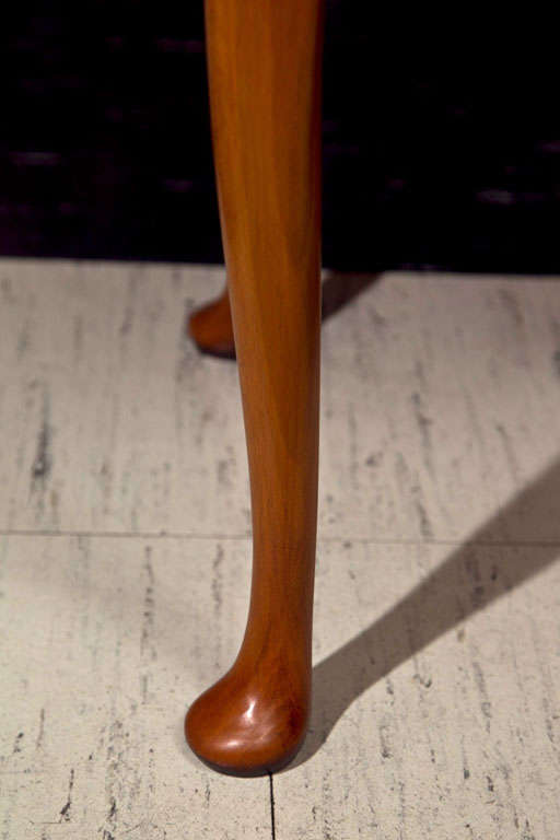If Commode basse anglaise à quatre tiroirs en bois d'if anglais en vente