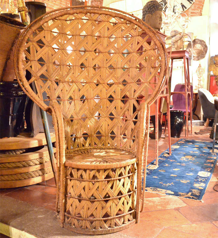 Rattan peacock chair. In Excellent Condition In Milan, IT