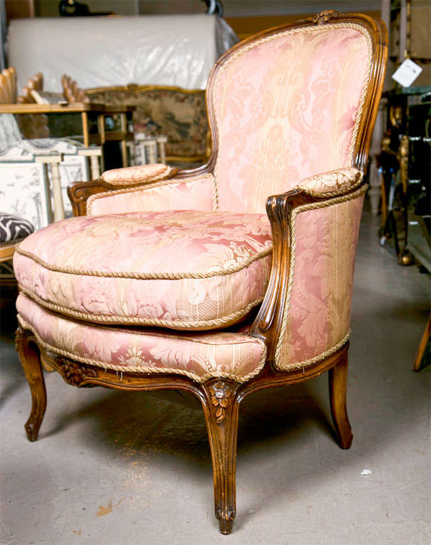 Mid-20th Century Pair of French Louis XIV Style Bergere Chairs