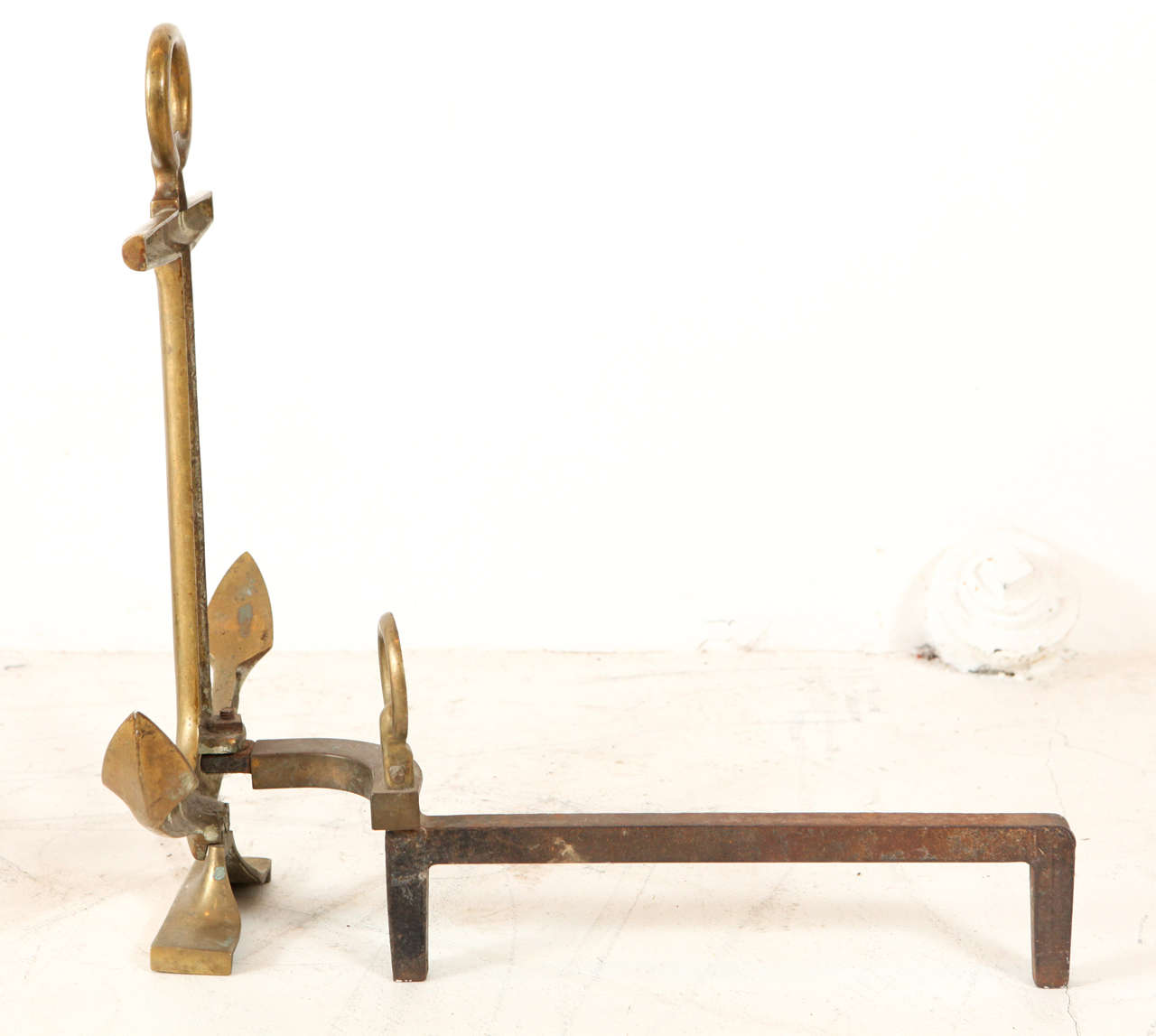Large Brass Anchor Andirons In Excellent Condition In Los Angeles, CA