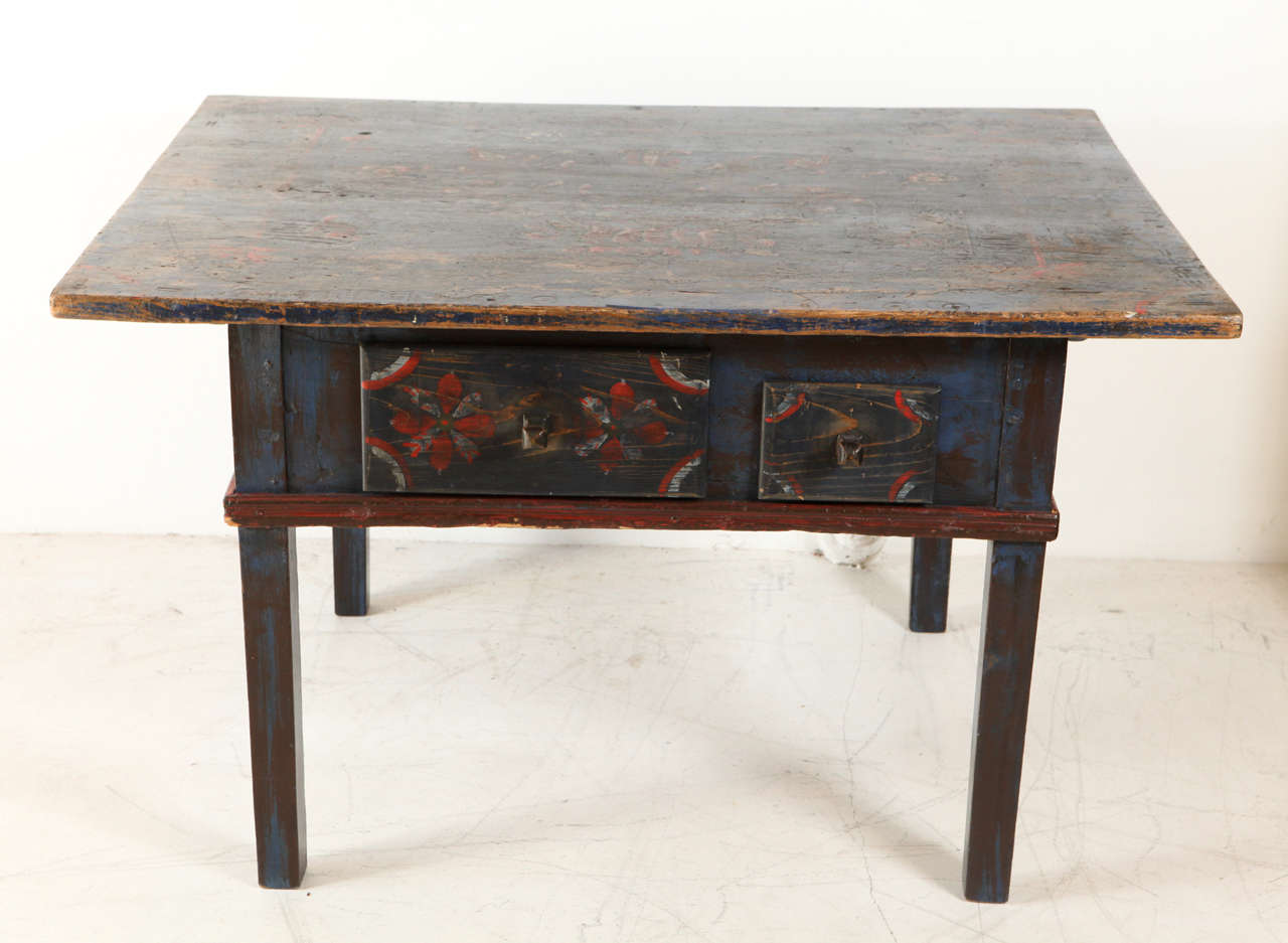 Primitive Painted Early 20th Century Occasional Table