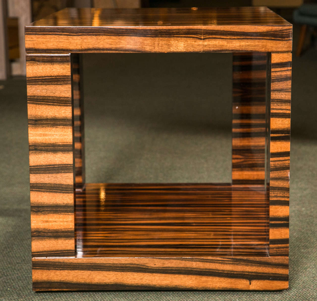 Pair of Calamander Wood Occasional Tables In Excellent Condition In Stamford, CT