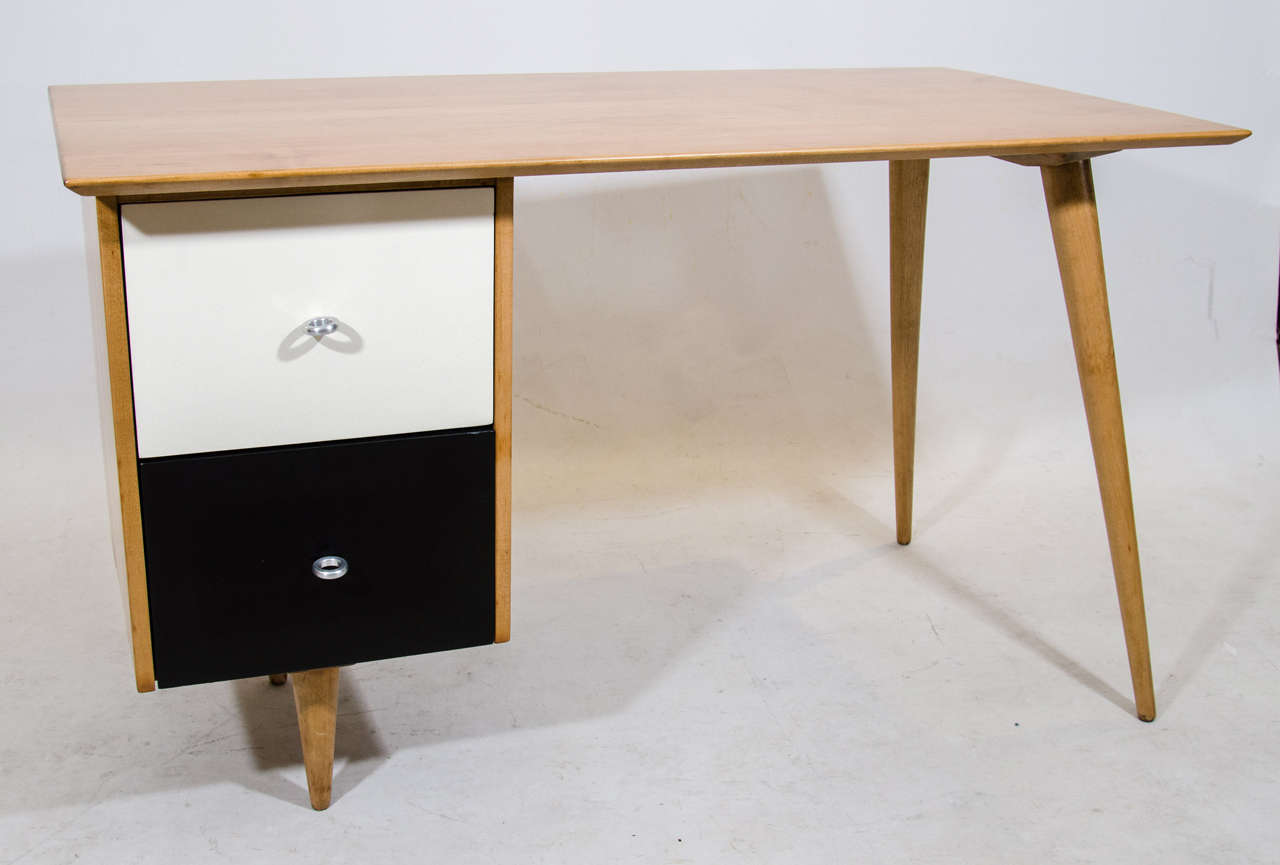 Desk by Paul McCobb 3