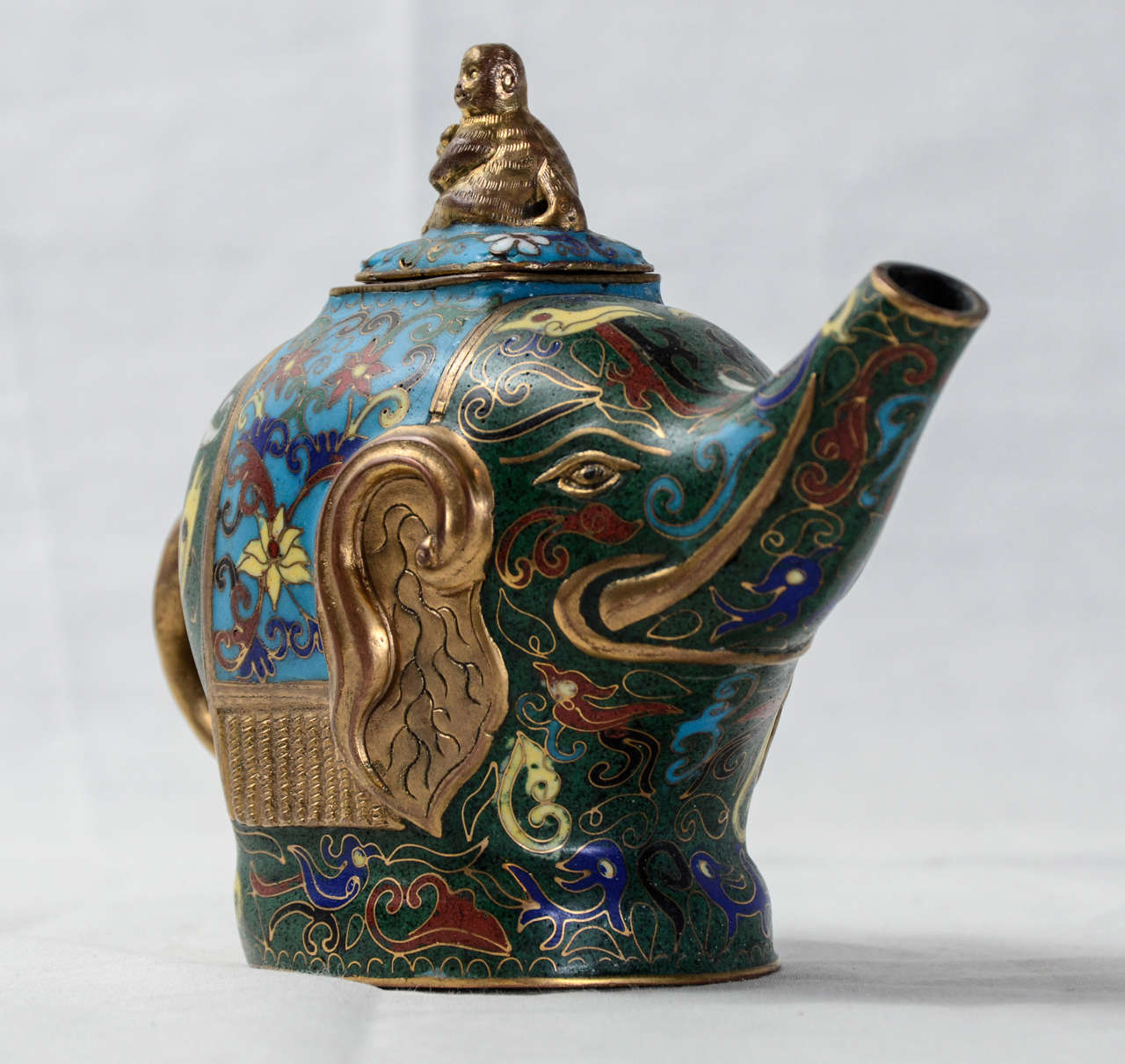 Charming little teapot cloisonné and gilt brass, elephant shape, taking the lid is a little monkey.