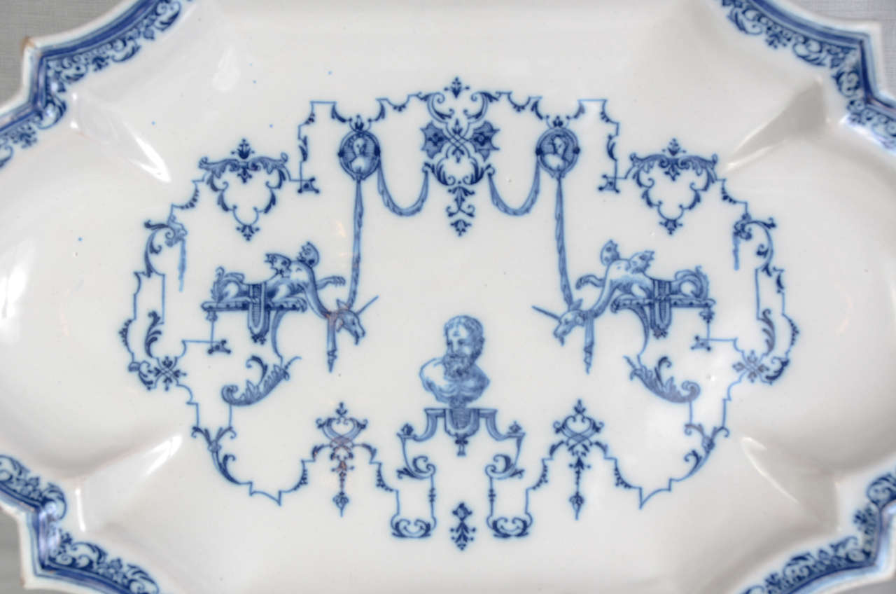 Louis XIV Pair of Dishes of Moustiers Faience 18th Century