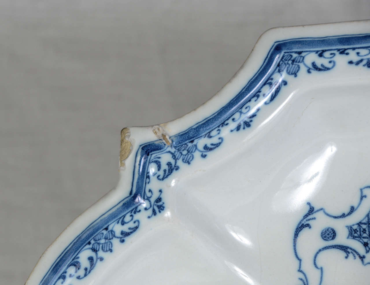 Pair of Dishes of Moustiers Faience 18th Century 2