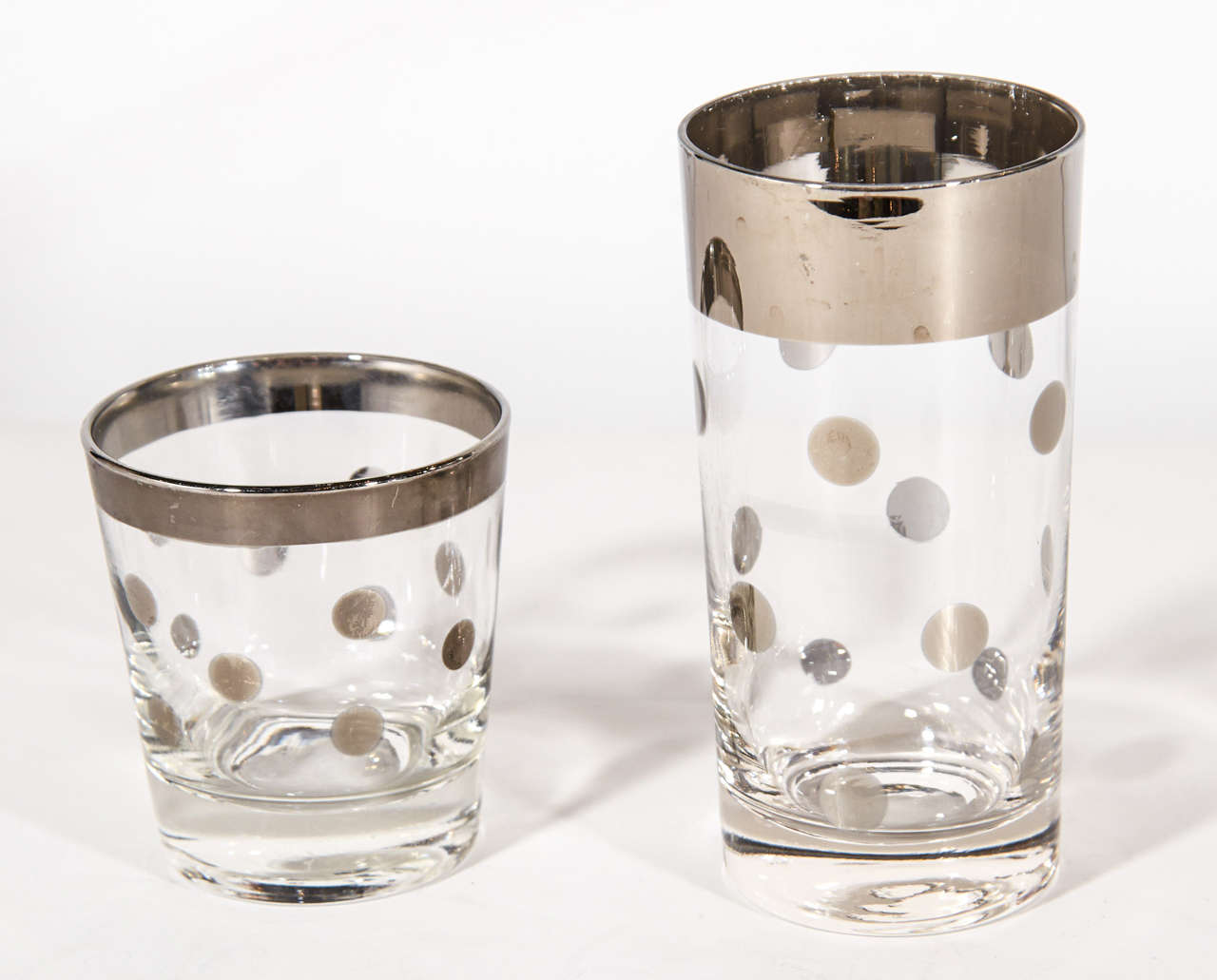 American Set of Twelve Dorothy Thorpe Barware Glasses with Polka Dot Design