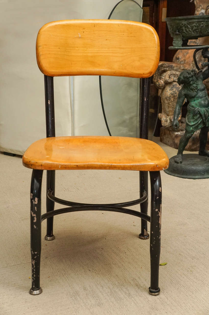 A Heywood-Wakefield Child's chair