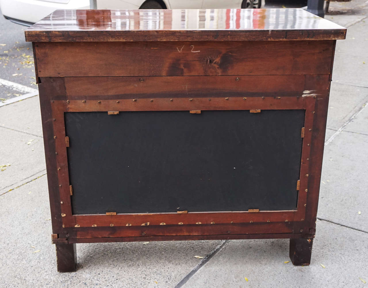 19th Century Mahogany American Empire Pier Table In Excellent Condition In Hudson, NY