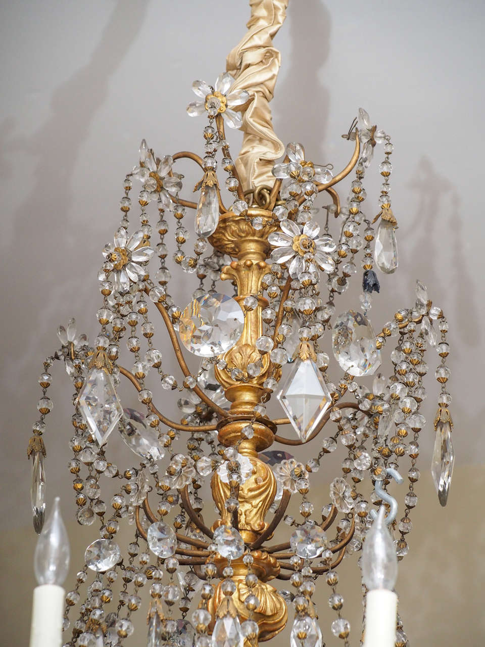 Italian Regence Giltwood and Crystal Monumental Chandelier In Good Condition In Natchez, MS