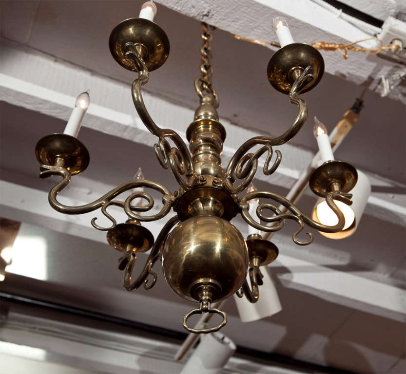 English Brass 6-Arm Chandelier In Excellent Condition For Sale In Woodbury, CT