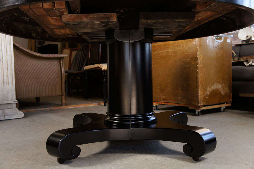 Ebonized Round Pedestal Table In Good Condition In Sheffield, MA