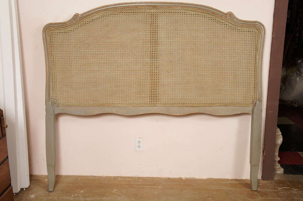 Painted Louis XV style headboard for queen size bed.  Cane is excellent condition.

keywords: bed, headboard, queen size headboard, queen size bed