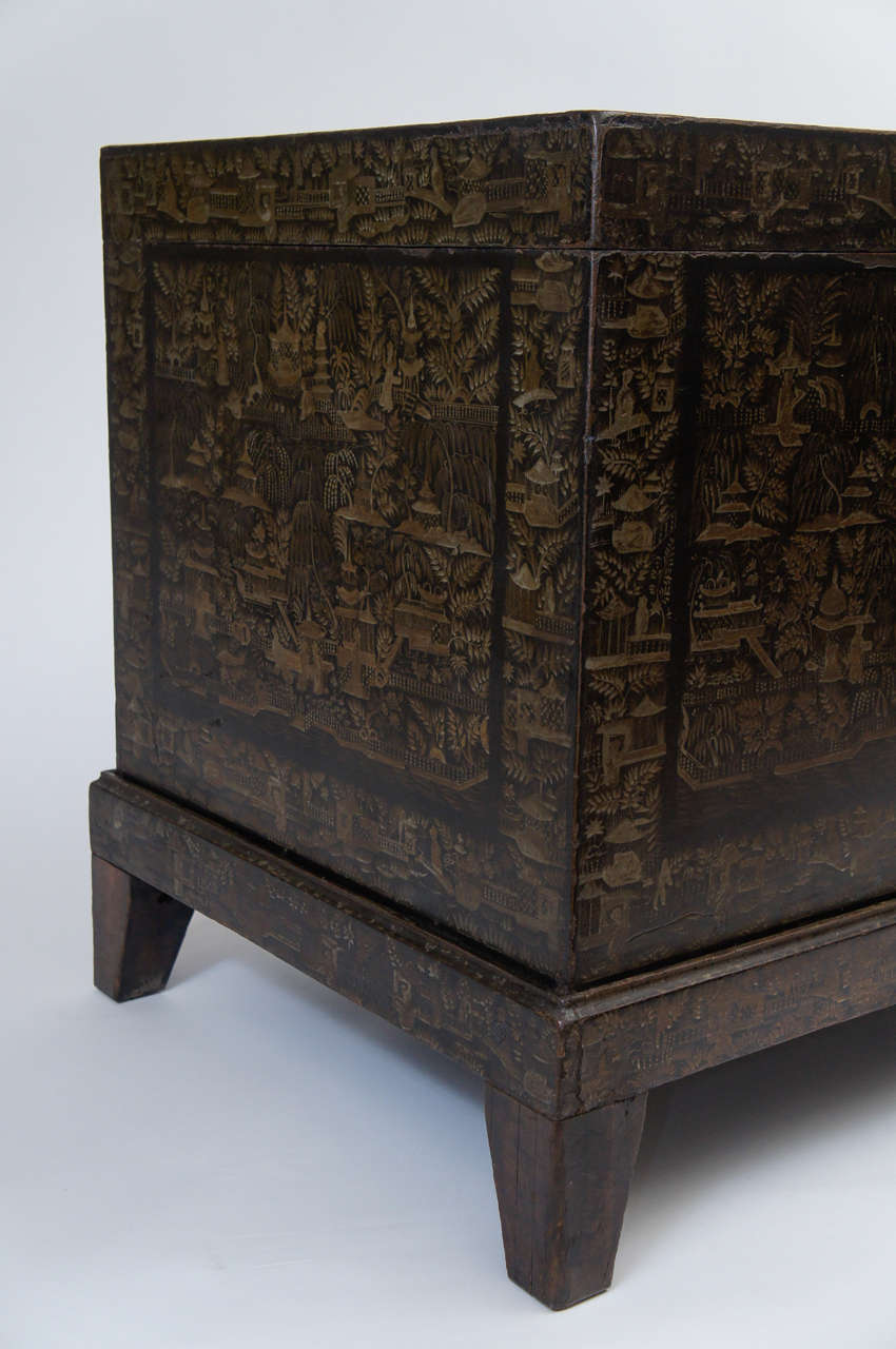 Anglo-Indian Chinoiserie Lacquer Chest, c. 1820 3