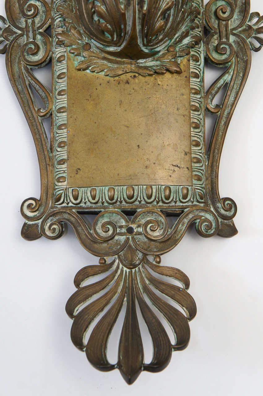 Bronze Appliques murales néoclassiques en bronze des Beaux-Arts, vers 1910 en vente