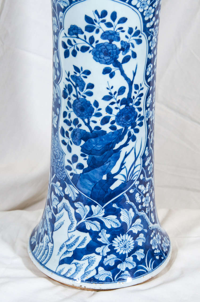 Pair of Large Chinese Blue and White Vases 2
