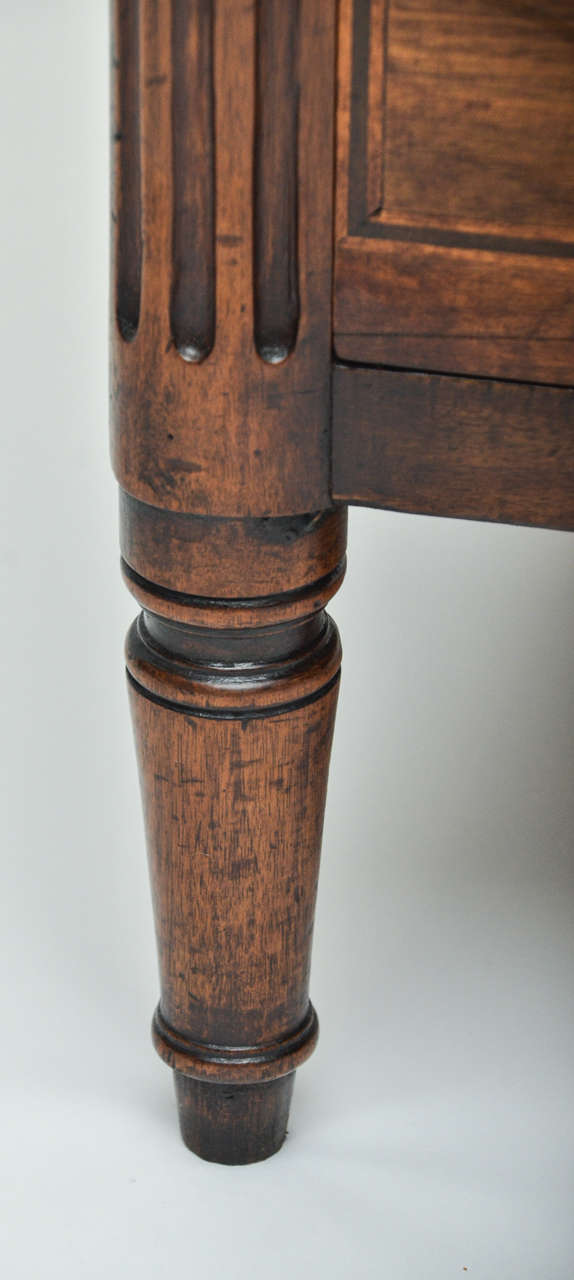Early 19th Century Italian Walnut Chest of Drawers 1