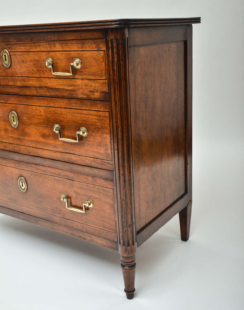 Early 19th Century Italian Walnut Chest of Drawers 2
