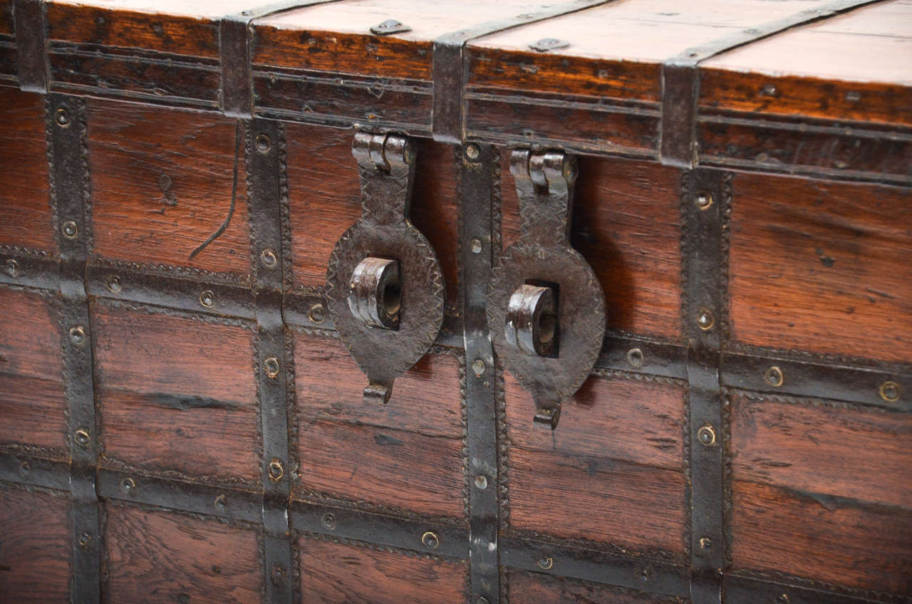 19th Century Anglo-Indian Teak Trunk In Excellent Condition For Sale In East Hampton, NY