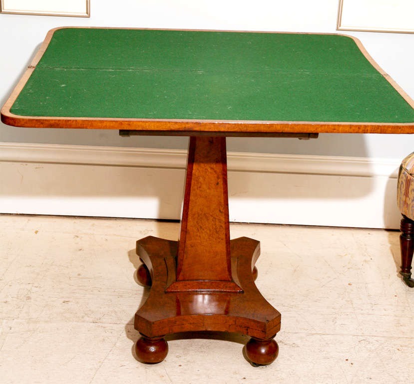 Victorian Burlwood Pedestal Table 2