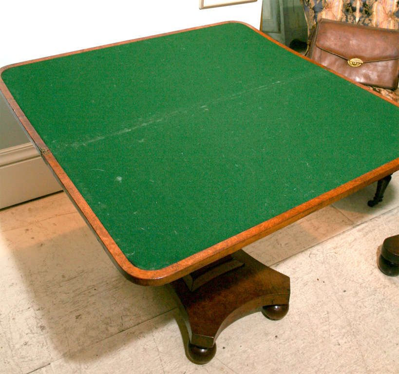 Victorian Burlwood Pedestal Table 3