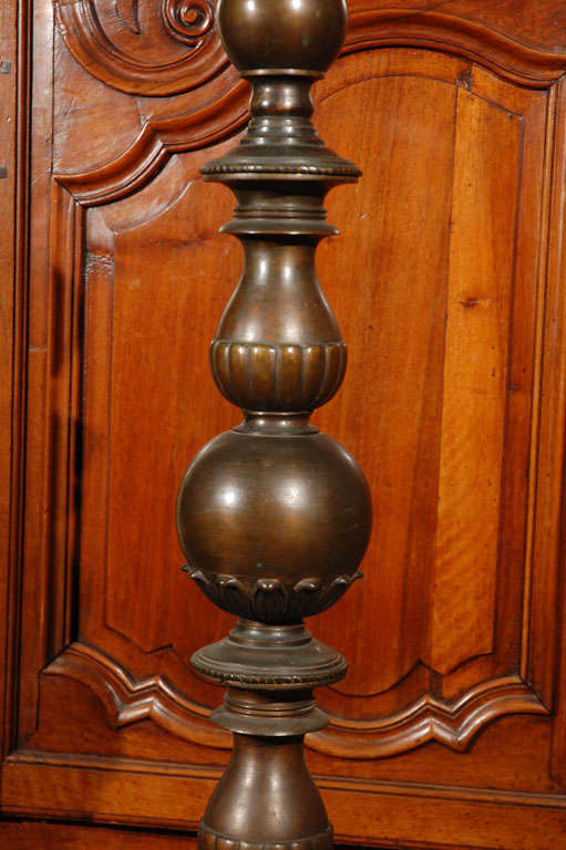 Antike Bronze-, Altar-Stehlampen (19. Jahrhundert) im Angebot