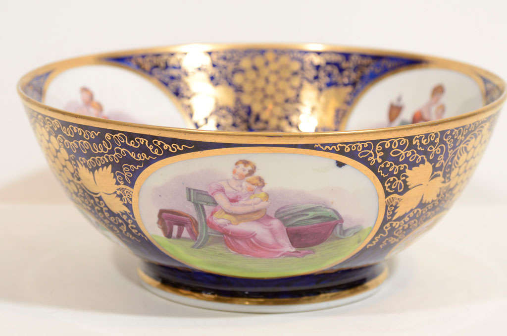  Antique Newhall Porcelain Bowl by Adam Buck Made in England circa 1815 In Excellent Condition In Katonah, NY