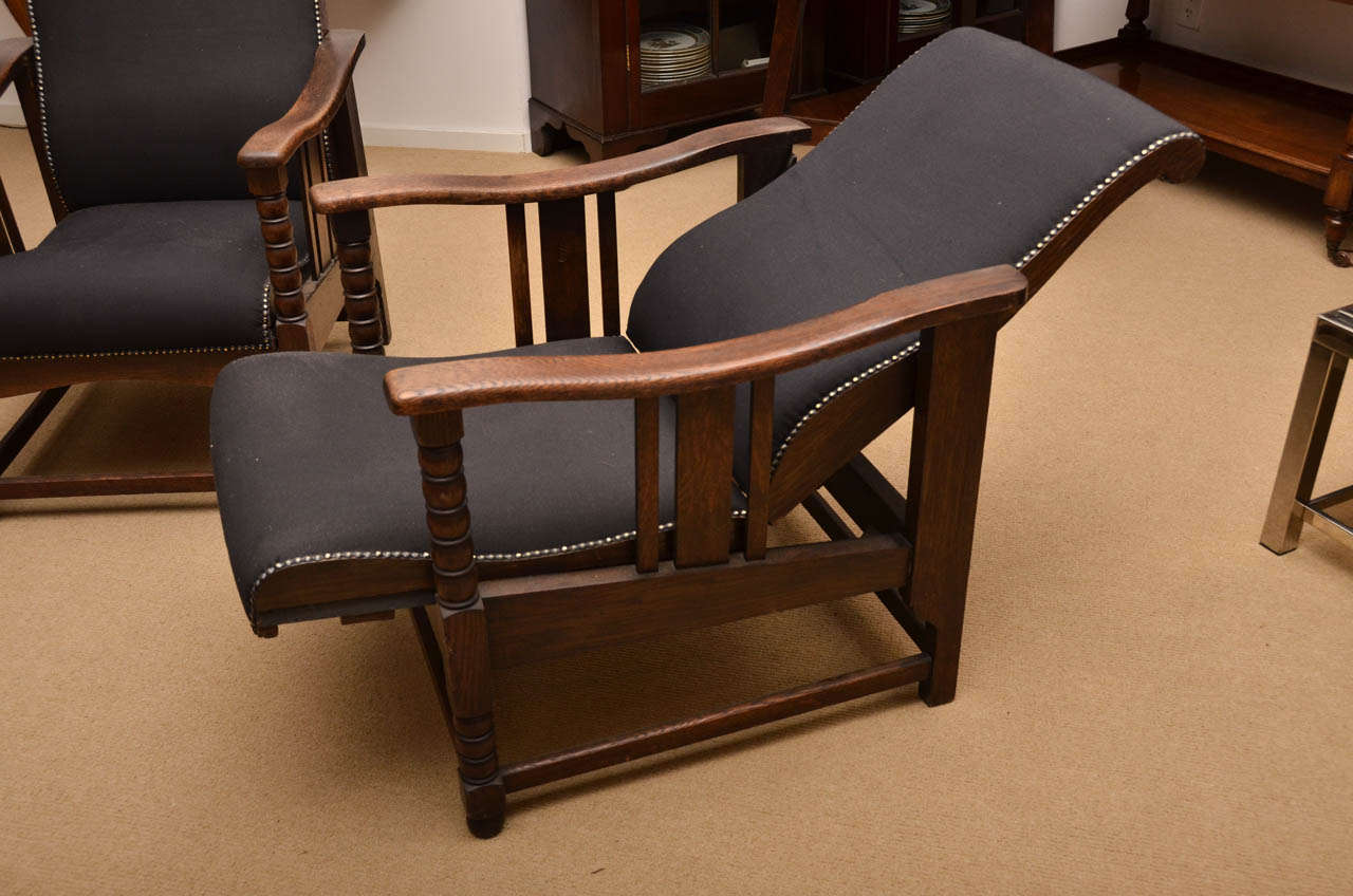 20th Century 1920s Pair of Arts & Crafts Upholstered Oak Reclining Chairs