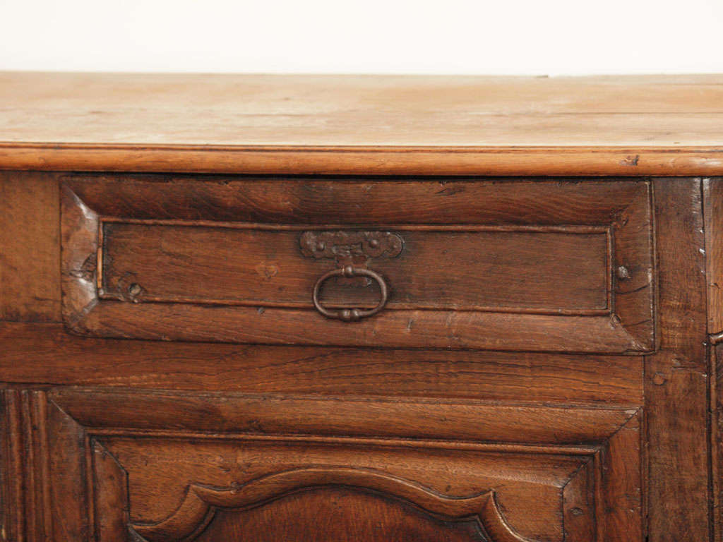 18th Century and Earlier Louis XIV Style Oak Buffet For Sale