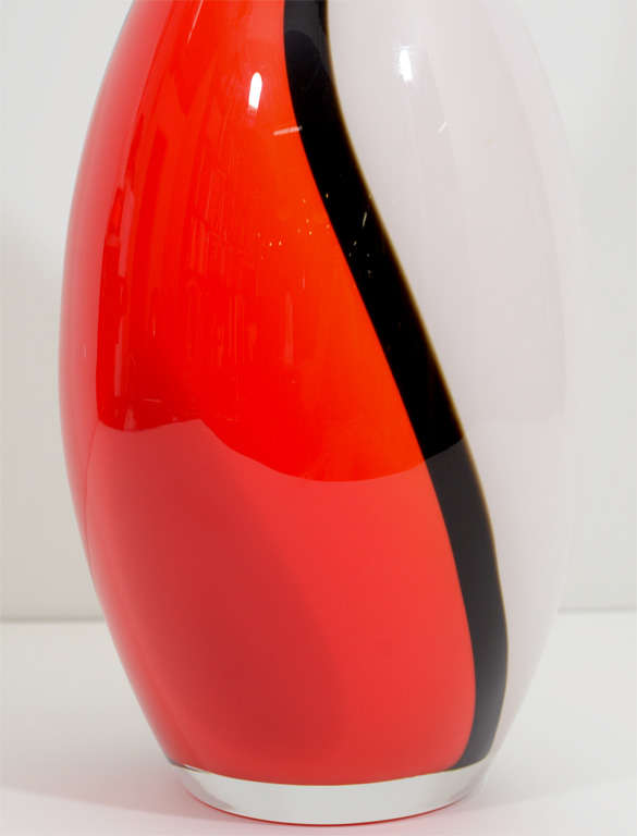 red art glass vase