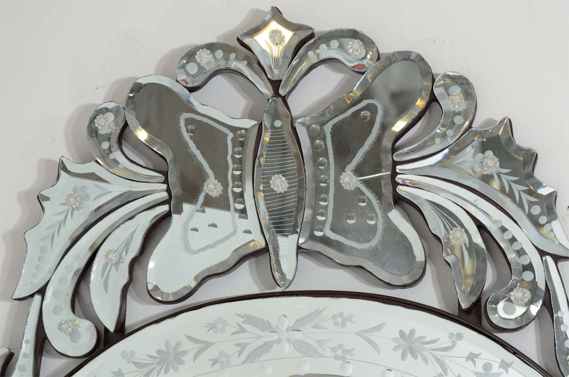 Mid Century Arched Venetian Glass Mirror with Butterfly In Good Condition In New York, NY