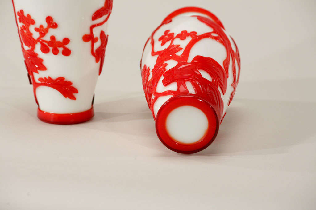 Pair of Chinese Peking Glass Red Overlay Vases with Birds 3