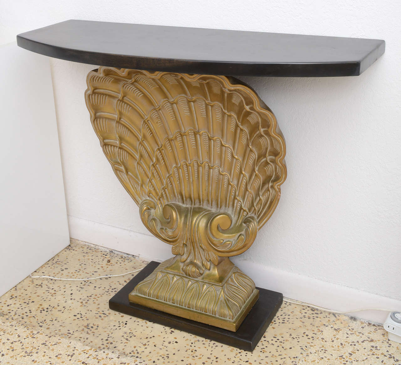 Hollywood Regency Hollywood-Regency Style Grosfeld House Scalloped-Shell Demilune Console Table 