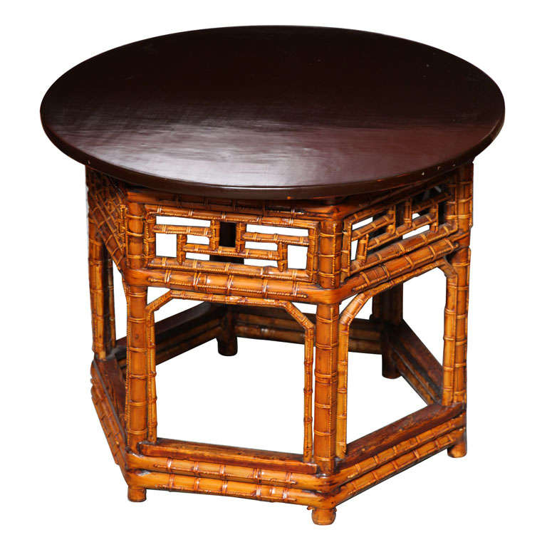 19th Century Chinese Hexagonal Bamboo and Black Lacquered Wood Side Table  For Sale at 1stDibs