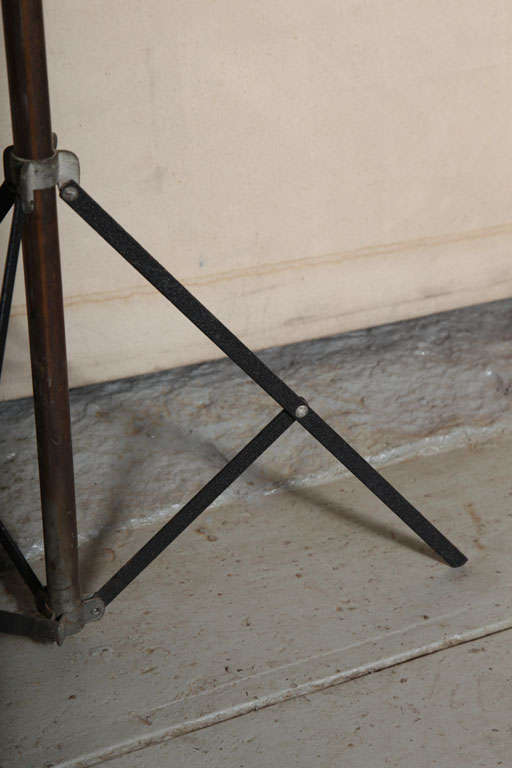 Antigue Photographer's Lamp 4