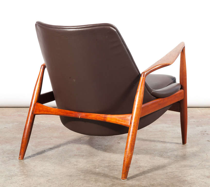 Mid-20th Century Ib Kofod-Larsen - Seal Chair