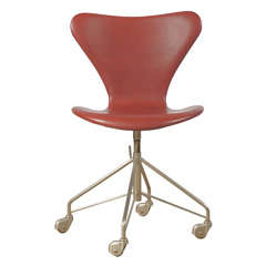 Arne Jacobsen - Series 7 office chair, model 3117