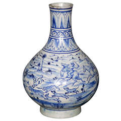 Blue and White Indian bottle with hunting scene, late 19th century