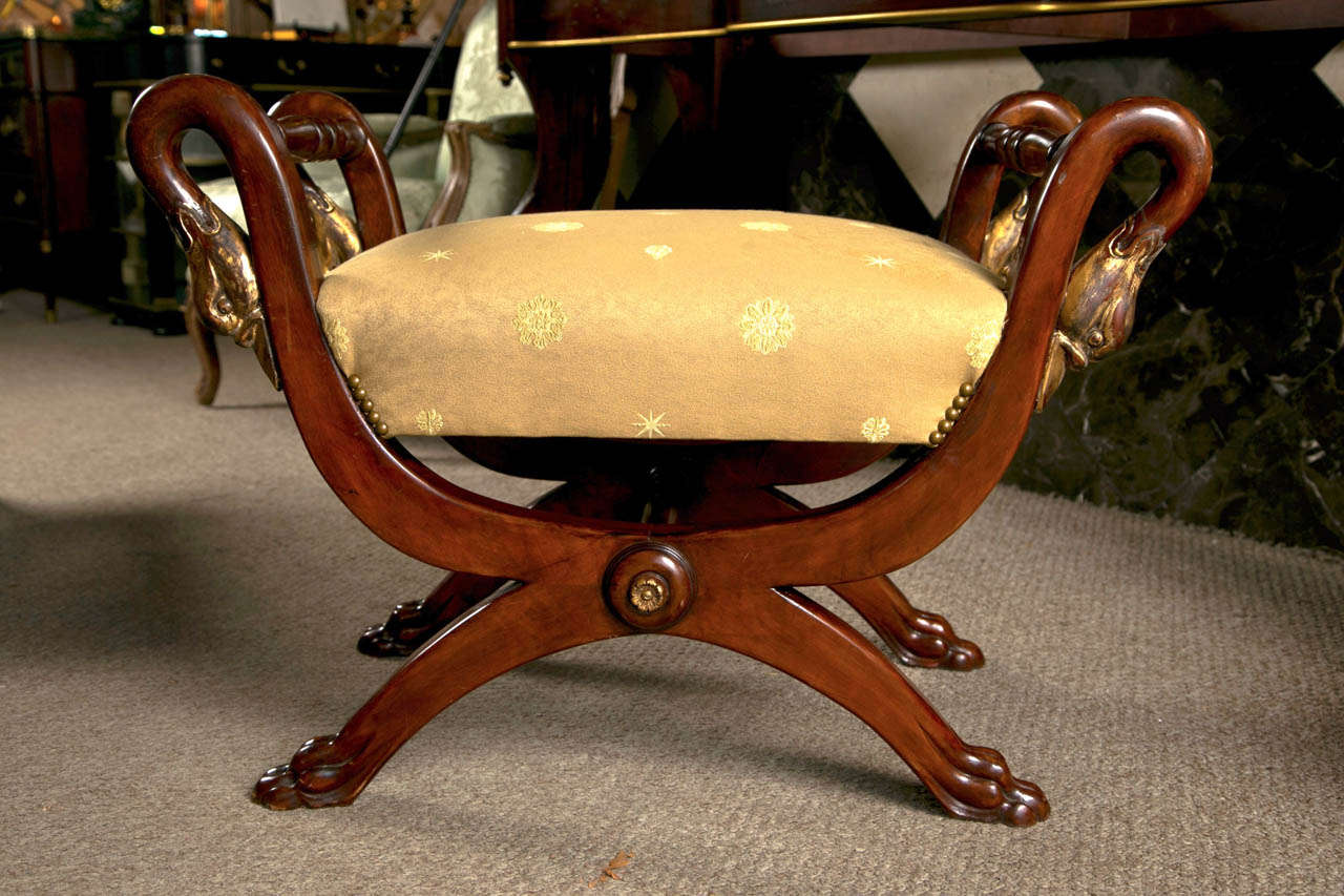 Pair of French Neoclassical Style Walnut Benches In Good Condition In Stamford, CT