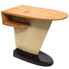 A 1930
s Streamline Table by Kem Weber fo Mueller Furniture A 1930
s Streamline Table by Kem Weber fo Mueller Furniture