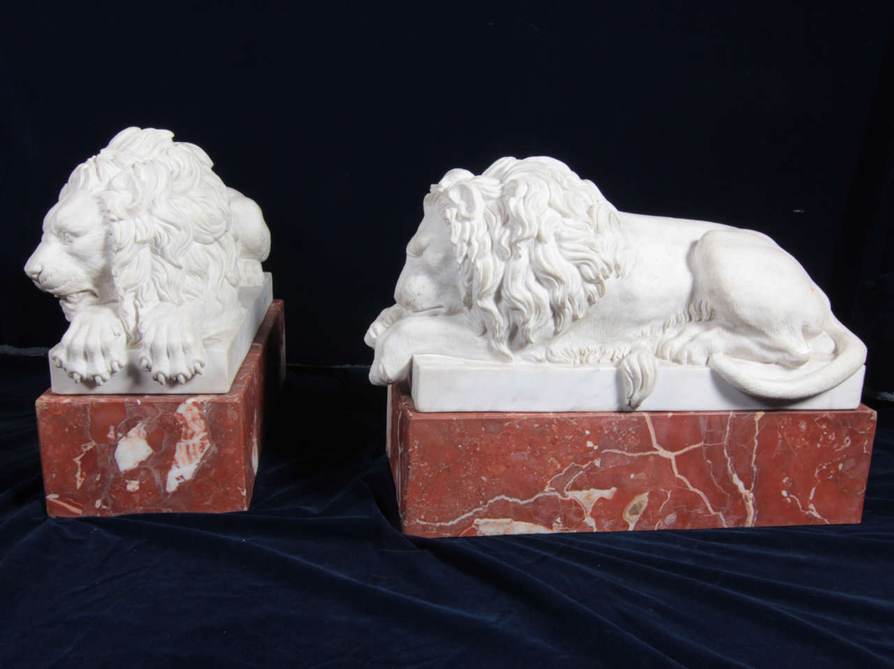 Pair of Reclining Carrara Marble Lions on Jasper Marble Plinths, after Canova 2